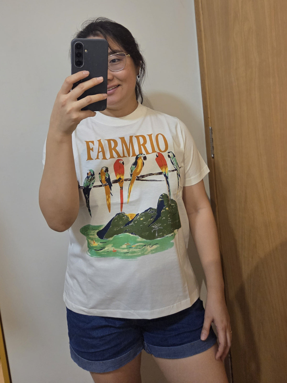 Camiseta Farm Araras no Galho Modelo Fit