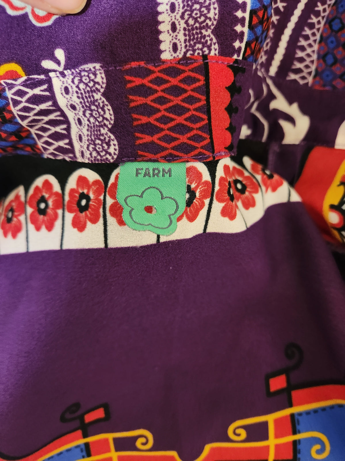 Blusinha Farm Lenço e Floral Roxo