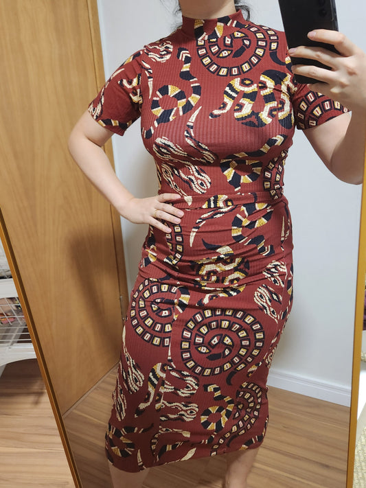 Conjunto Farm Cropped e Saia Estampa Cobra