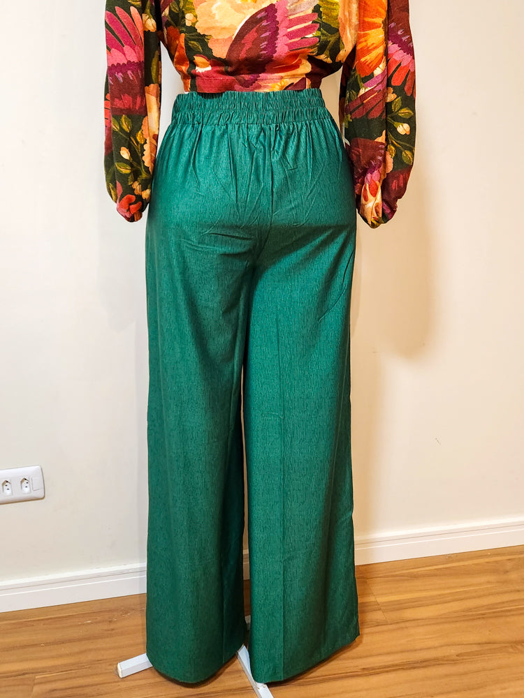 Calça Pantalona Verde com Listra Fina Preta