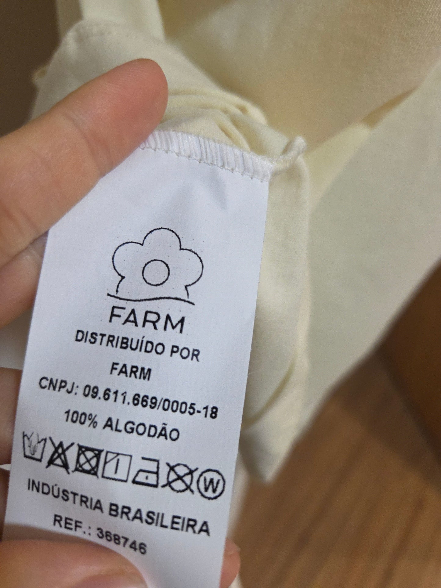 Camiseta Farm Mapa Rio Bege - Modelagem Fit