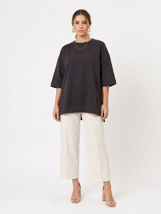 Camiseta Maxi / T-Shirt Oversized Farm Lisa Preta com Fendas Laterais