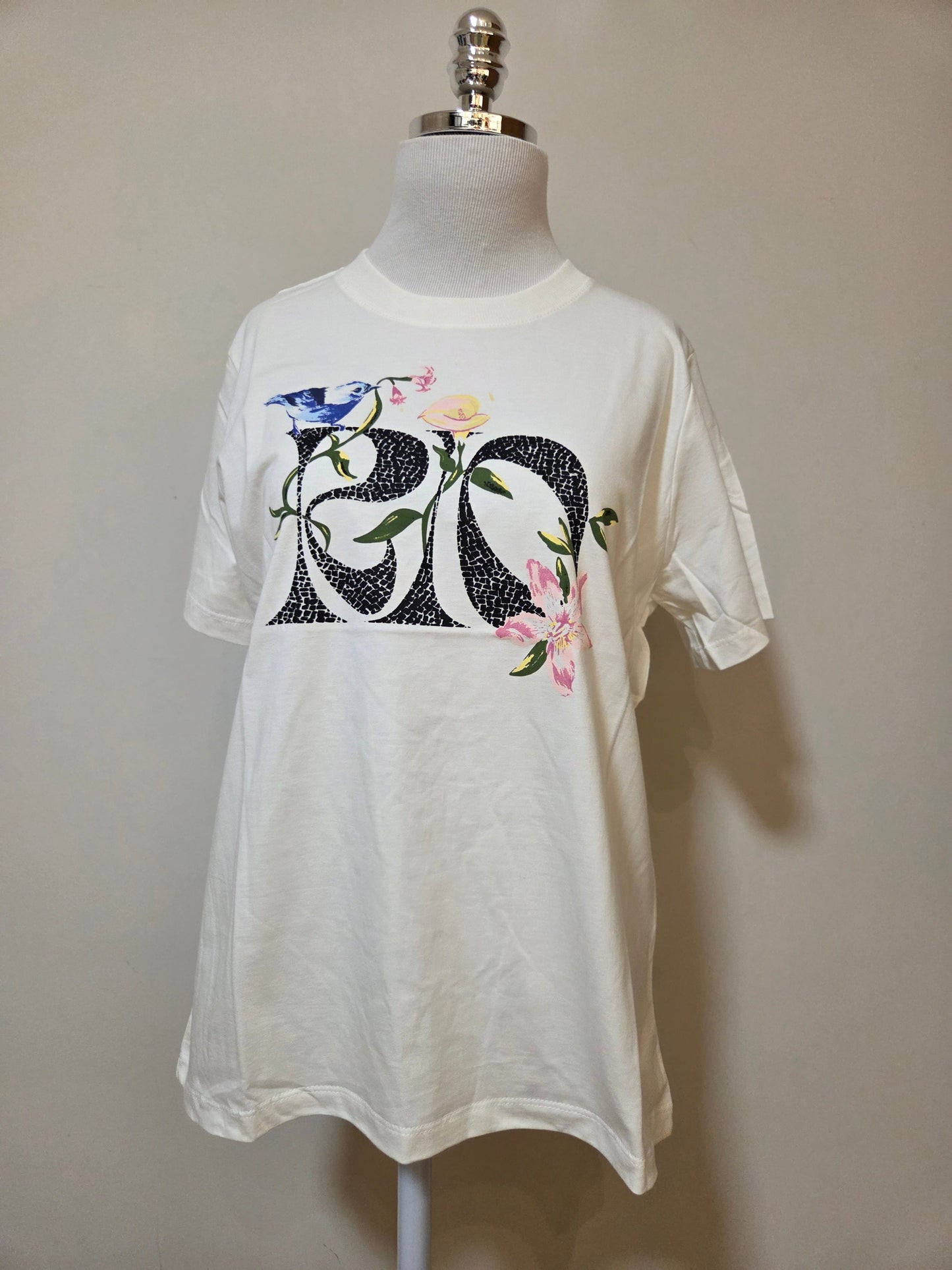 Camiseta Farm Rio Floral Calçadão Modelo Fit