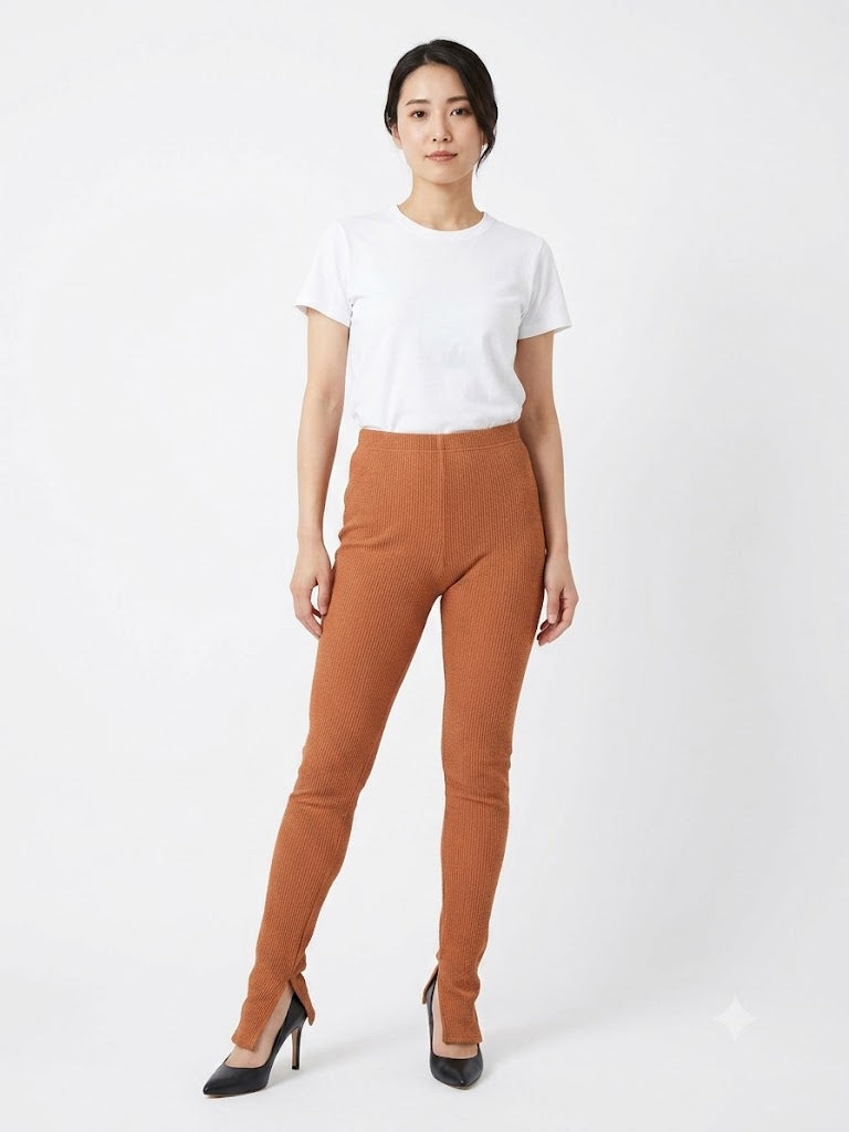 Calça Farm Flare Texturizada Caramelo