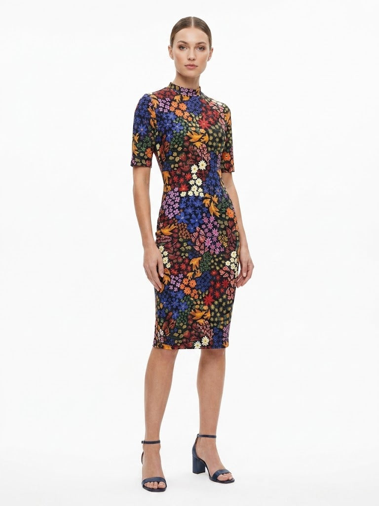 Vestido Farm Estampa Floral com Frutas e Franzido