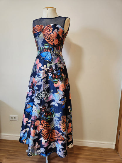 Vestido Present Midi Borboletas e Tule