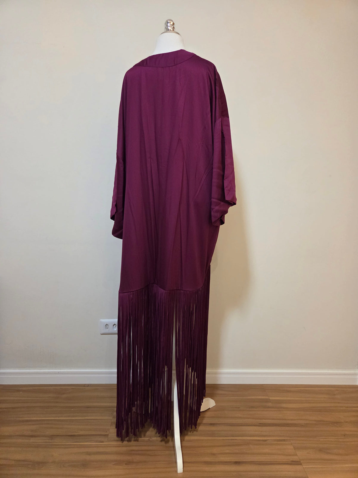 Kimono Farm Alongado Acetinado Franja Roxo