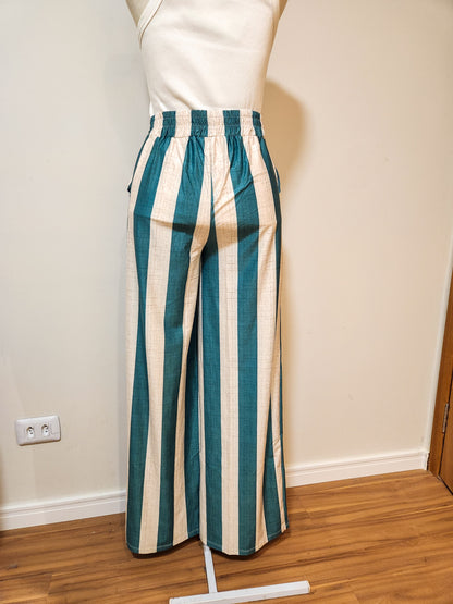 Calça Pantalona Verde e Off Listrada