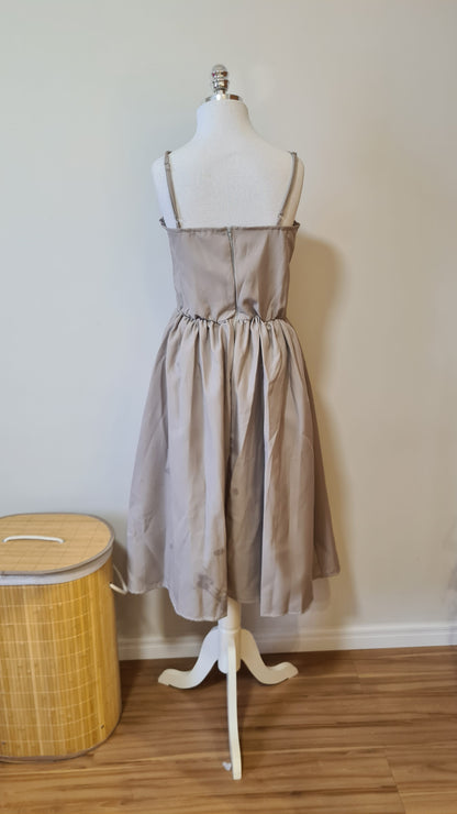 Vestido  Berry Market Midi  Cinza
