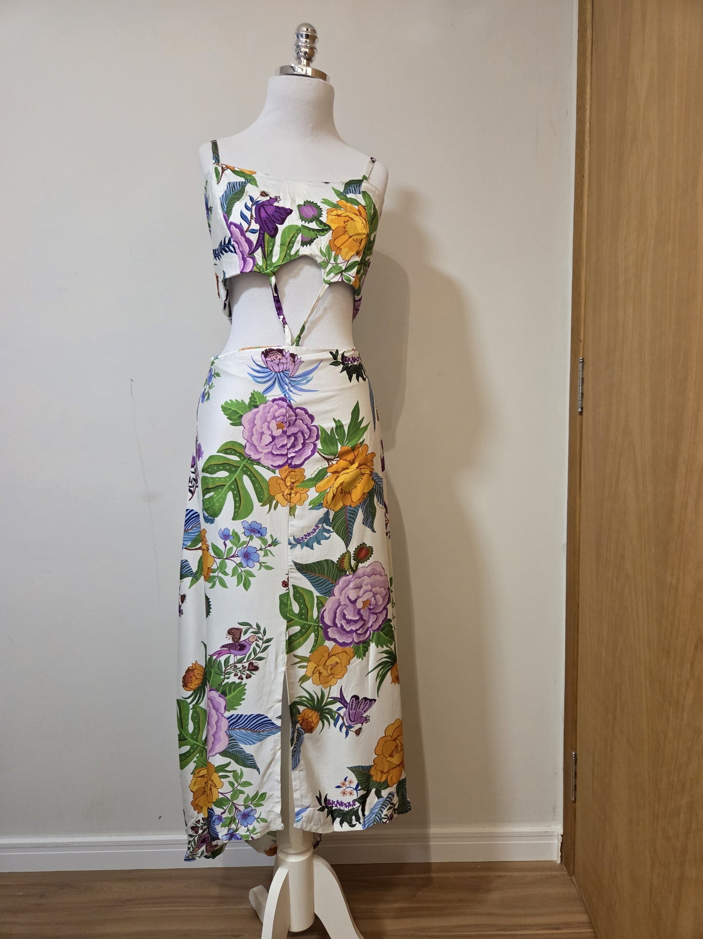 Vestido Farm Floral em tons de Lilás e Laranja