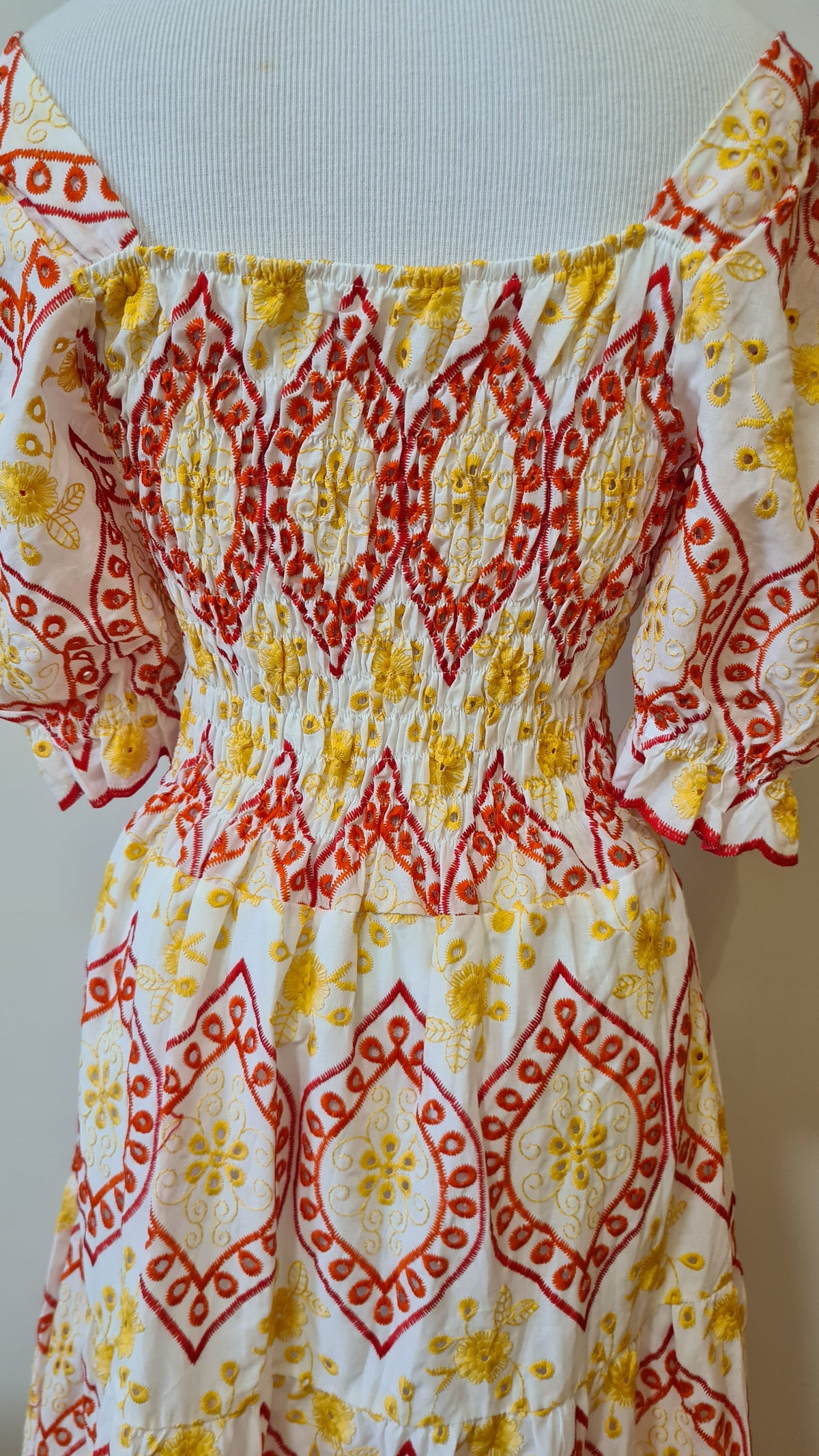 Vestido Berry Market Midi em Laise
