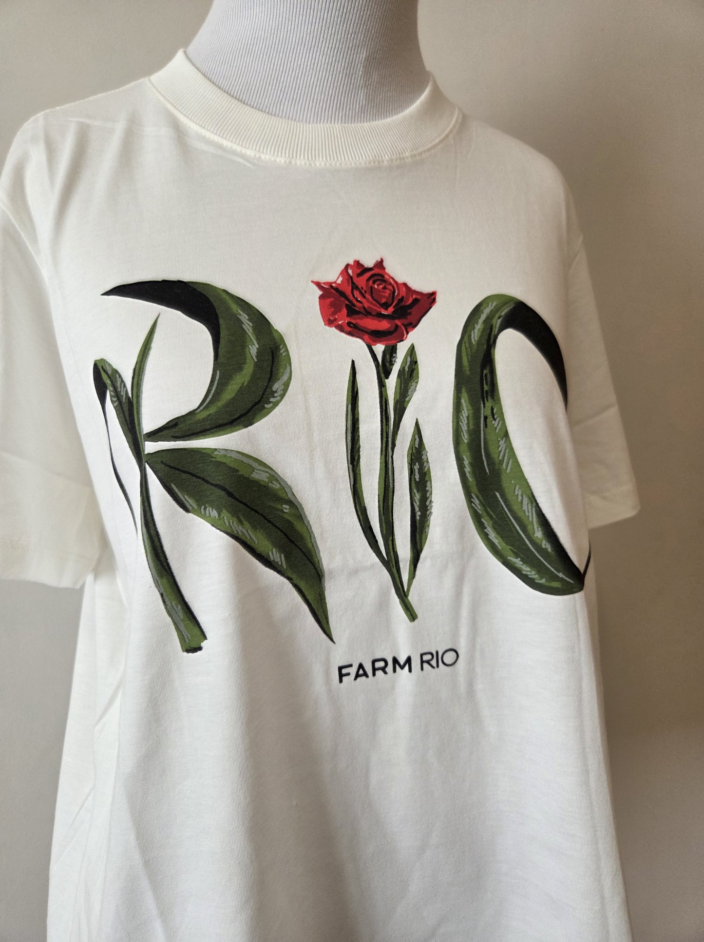 Camiseta Farm Rio Rosa Vermelha