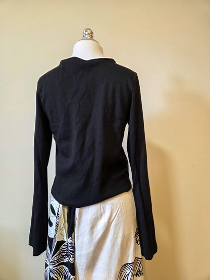 Blusa Farm Preto Liso com Amarração Frontal