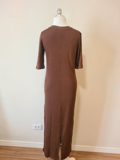 Vestido Calvin Klein Midi Canelado Marrom