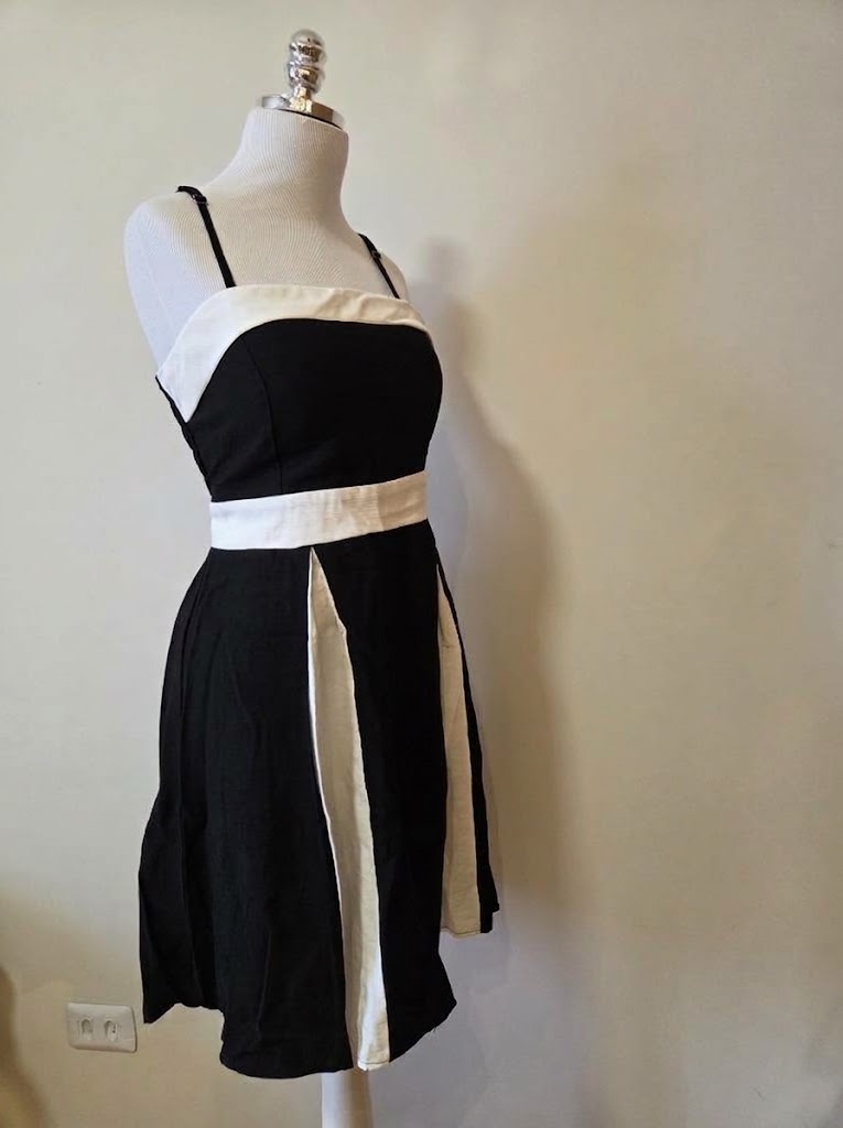 Vestido Midi Bicolor Rosa Boneca Preto e Branco