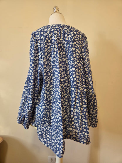 Blusa Túnica Floral Old Navy Azul com Botões Frontais