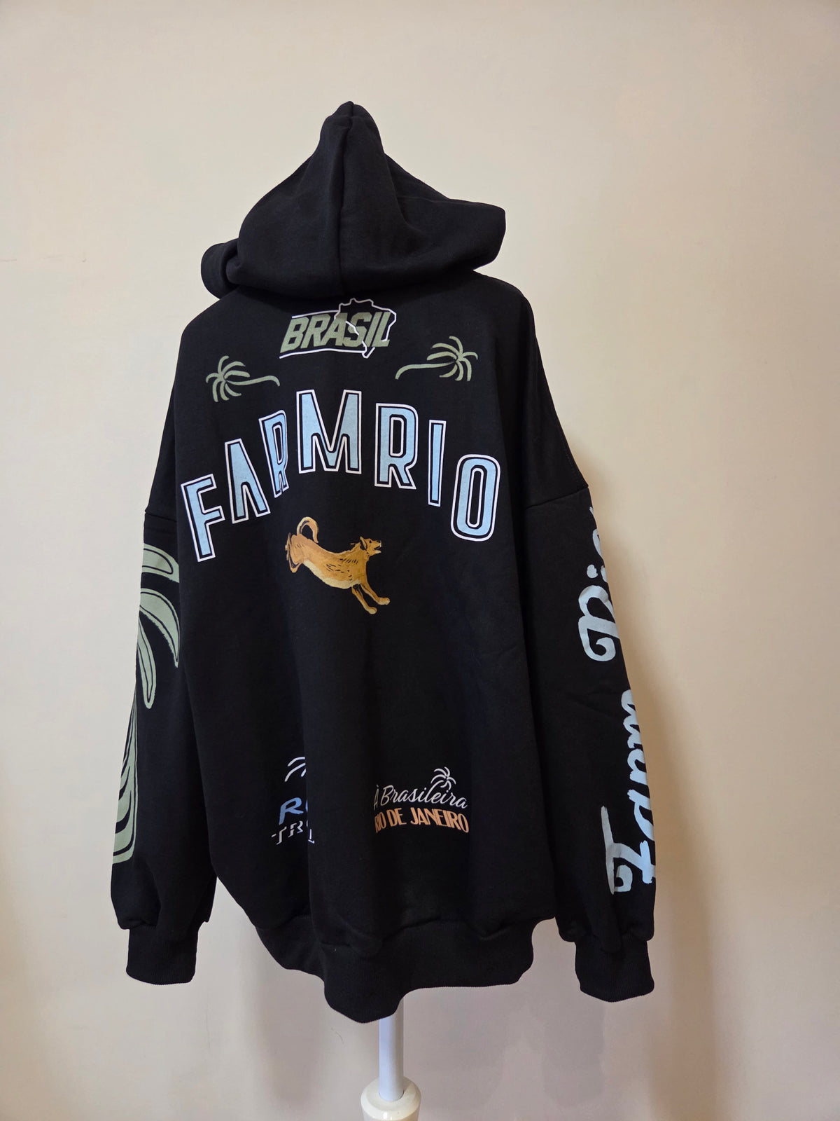 Moletom com Capuz Farm Oversized Vira Lata Preto