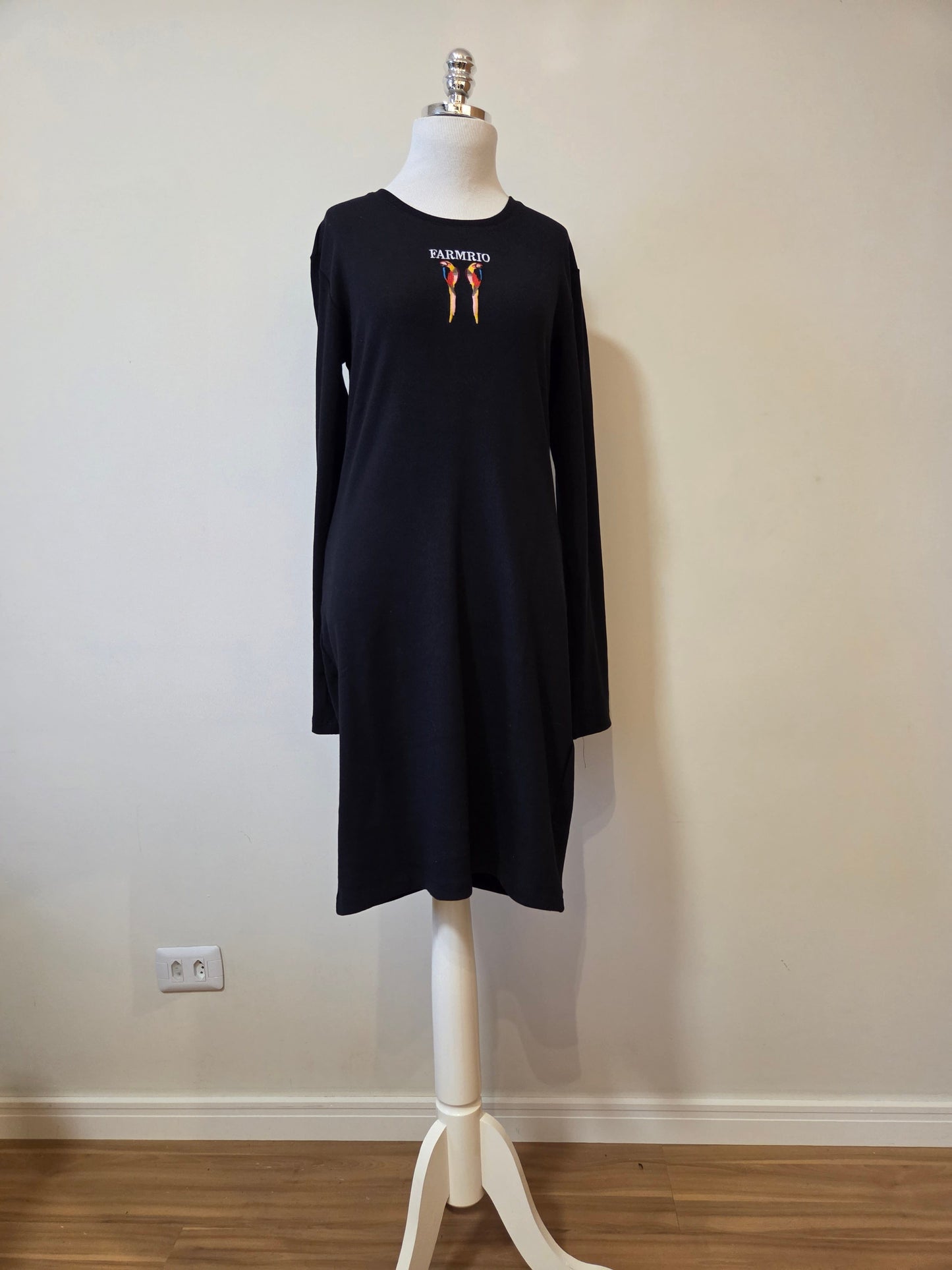 Vestido Farm Manga Comprida e Bordado de Araras