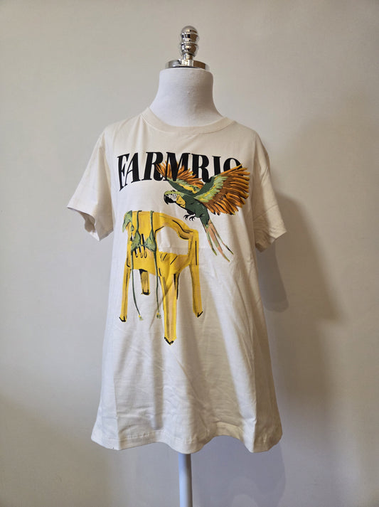 Camiseta Farm Fit Cadeira Fundo Bege