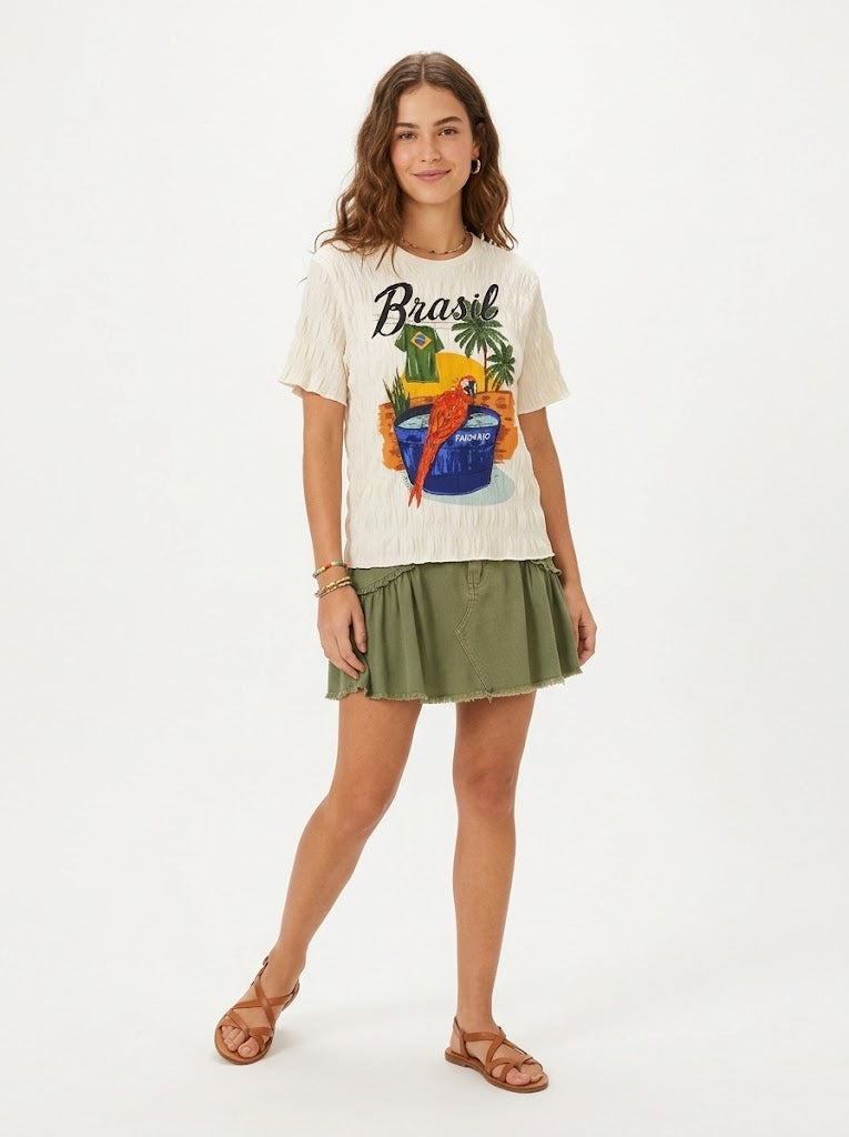 Blusinha Farm Tecido Especial Brasil Arara Off-White