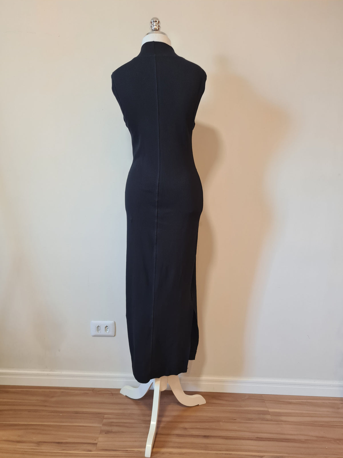 Vestido Calvin Klein Midi Regata Preto