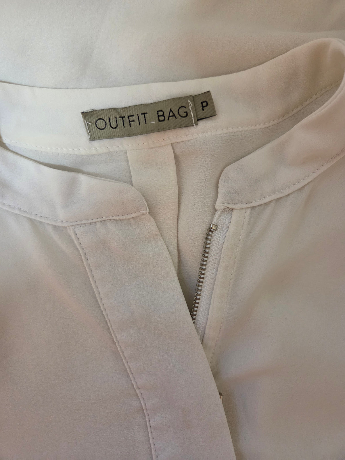 Camisa Outfit Bag Off-White Crepe