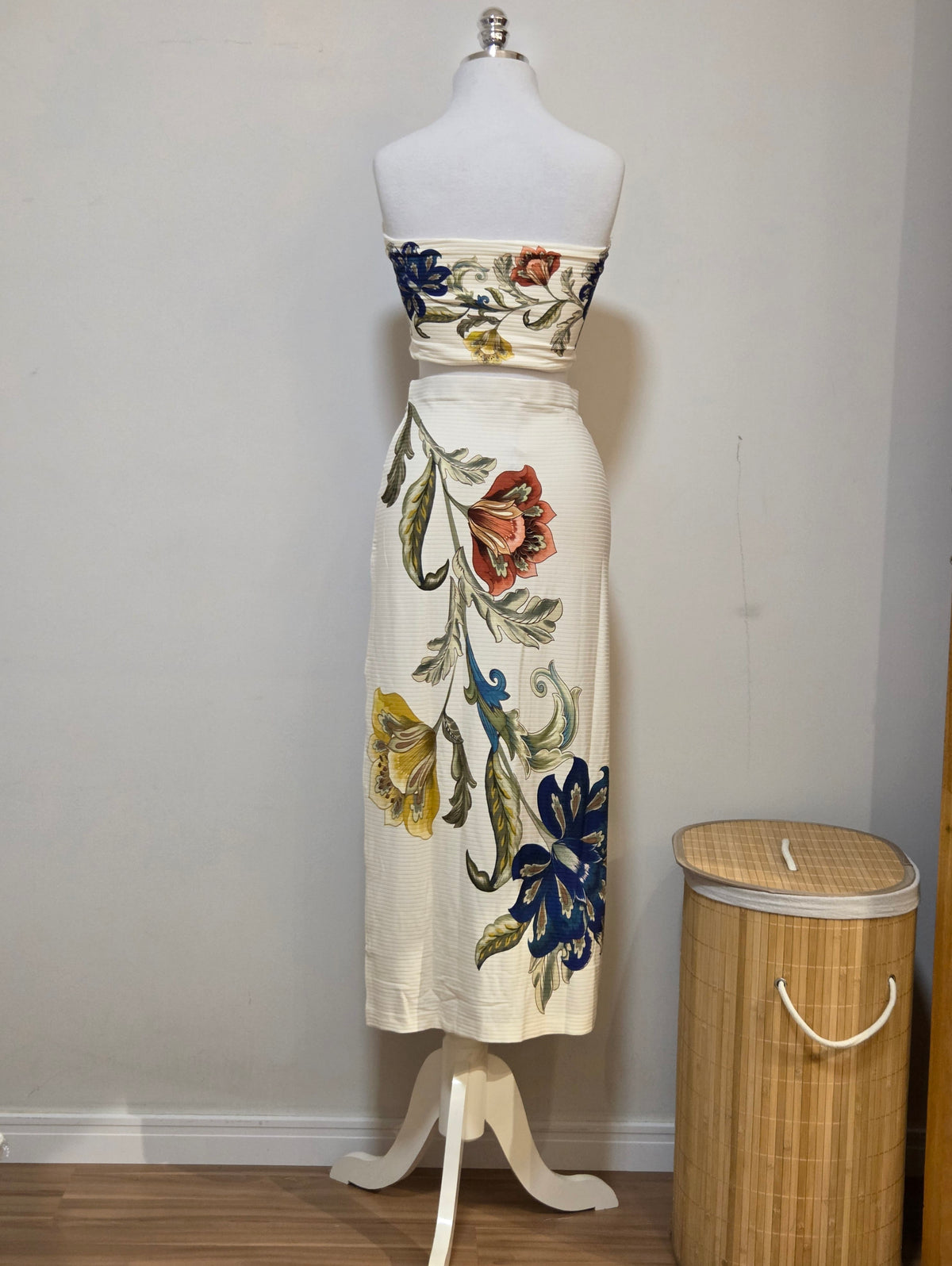 Conjunto Farm Top e Saia Longa Maitê Floral Off-White