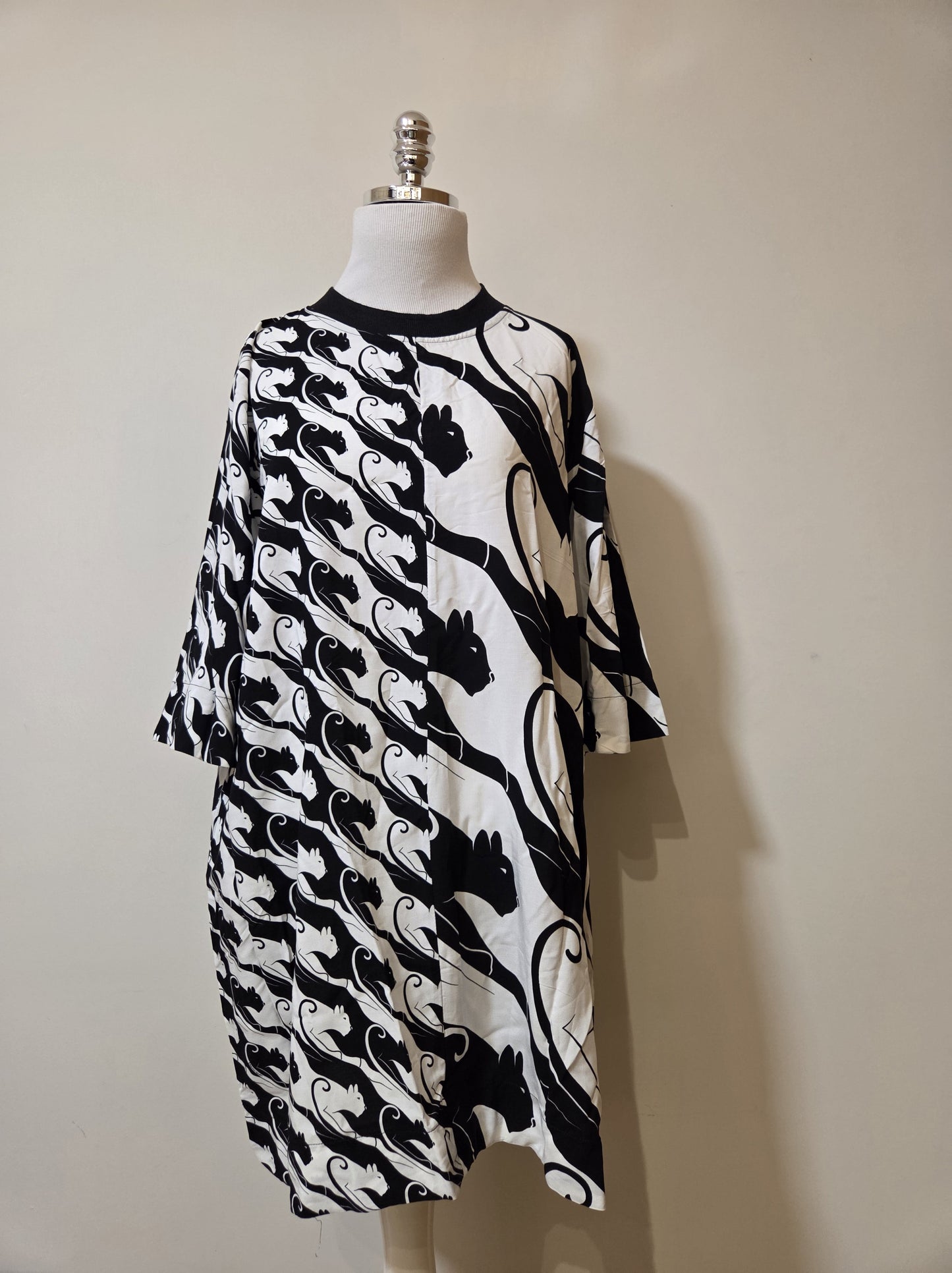 Vestido T-shirt Farm Estampa Panteras