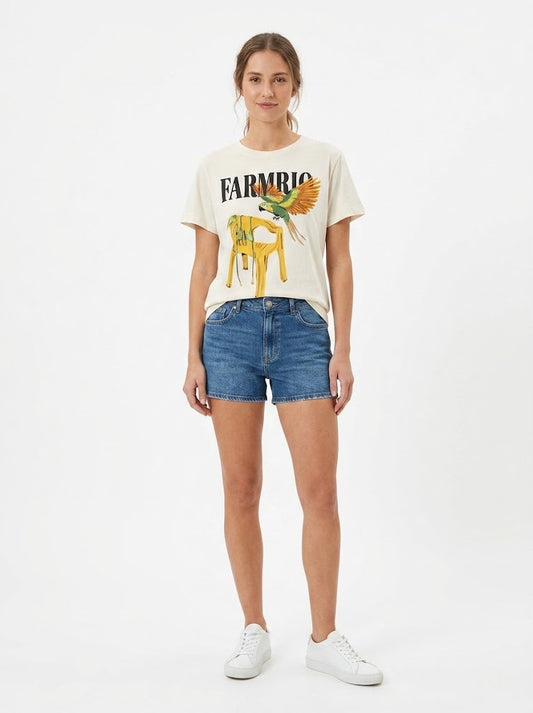 Camiseta Farm Fit Cadeira Fundo Bege