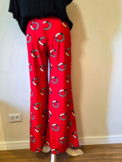 Calça Farm Pantalona Vermelha com Poás de Tucanos
