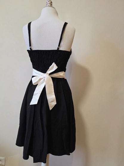 Vestido Midi Bicolor Rosa Boneca Preto e Branco