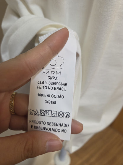 Camiseta Farm Araras no Galho Modelo Fit