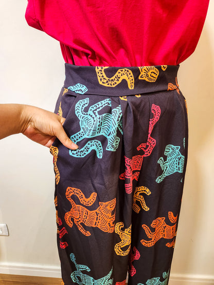 Calça Farm Estampa Tigres